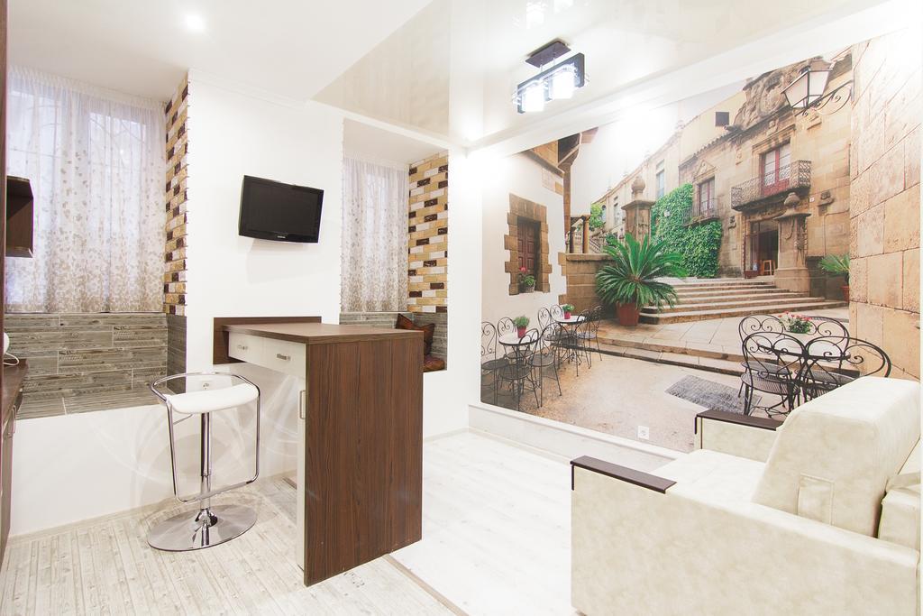 Club Suite Near Deribasovskaya Одеса Екстериор снимка